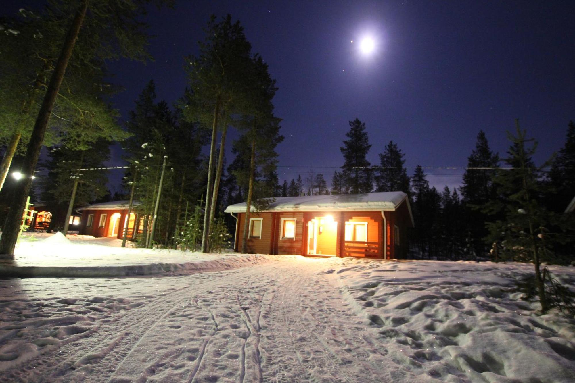 איבלו Ukonjaerven Holiday Village מראה חיצוני תמונה